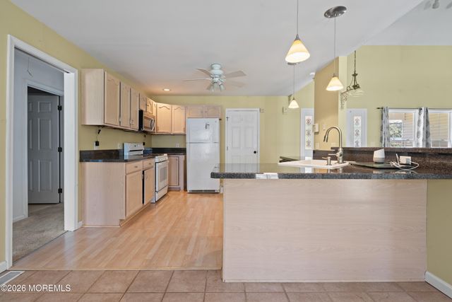 994 Treasure Avenue, Manahawkin, NJ 08050