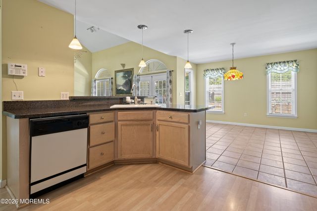 994 Treasure Avenue, Manahawkin, NJ 08050