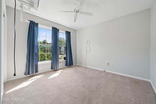 994 Treasure Avenue, Manahawkin, NJ 08050