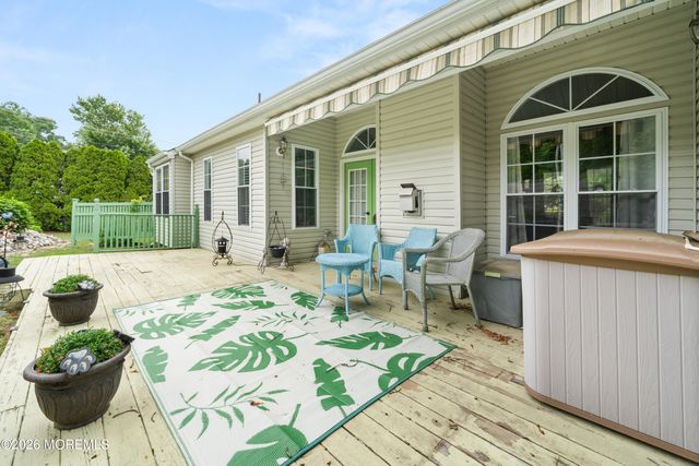 994 Treasure Avenue, Manahawkin, NJ 08050