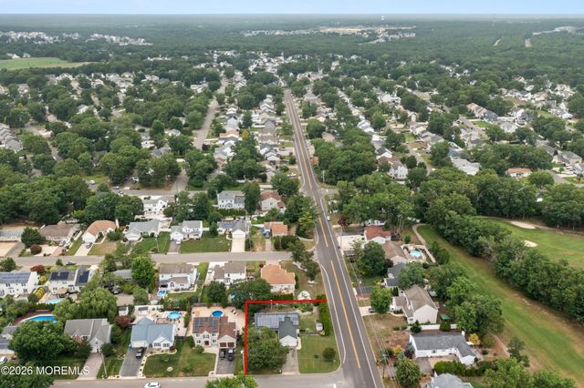 994 Treasure Avenue, Manahawkin, NJ 08050