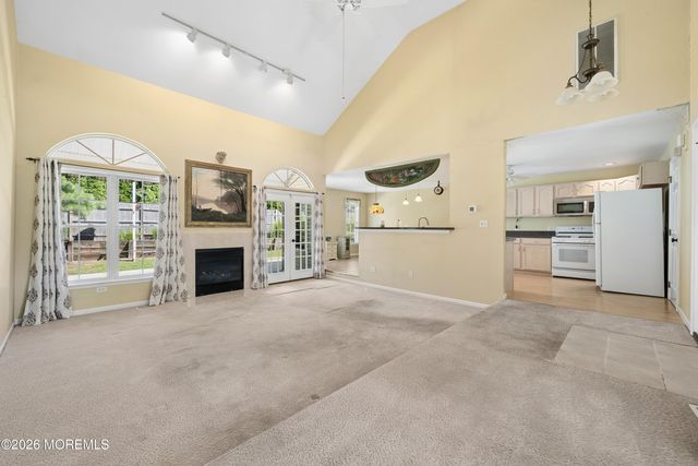 994 Treasure Avenue, Manahawkin, NJ 08050
