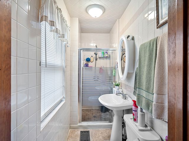 608 S 2nd Avenue, Maywood, IL 60153