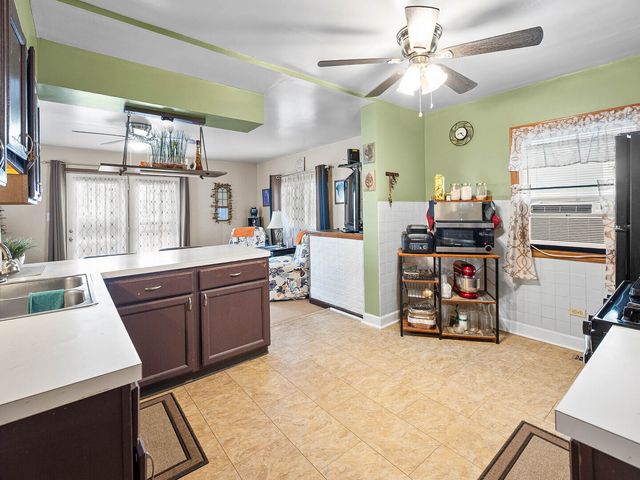 608 S 2nd Avenue, Maywood, IL 60153