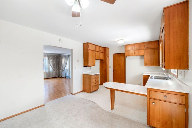 2564 Kate Street, Waterloo, IA 50701