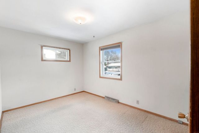 2564 Kate Street, Waterloo, IA 50701