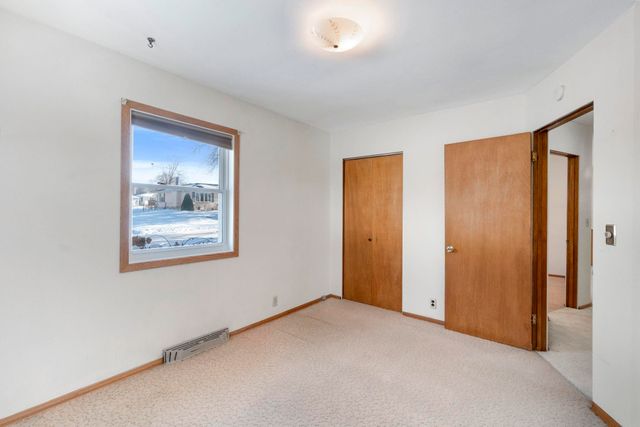 2564 Kate Street, Waterloo, IA 50701