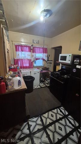 10704 Woodland Avenue, Cleveland, OH 44104