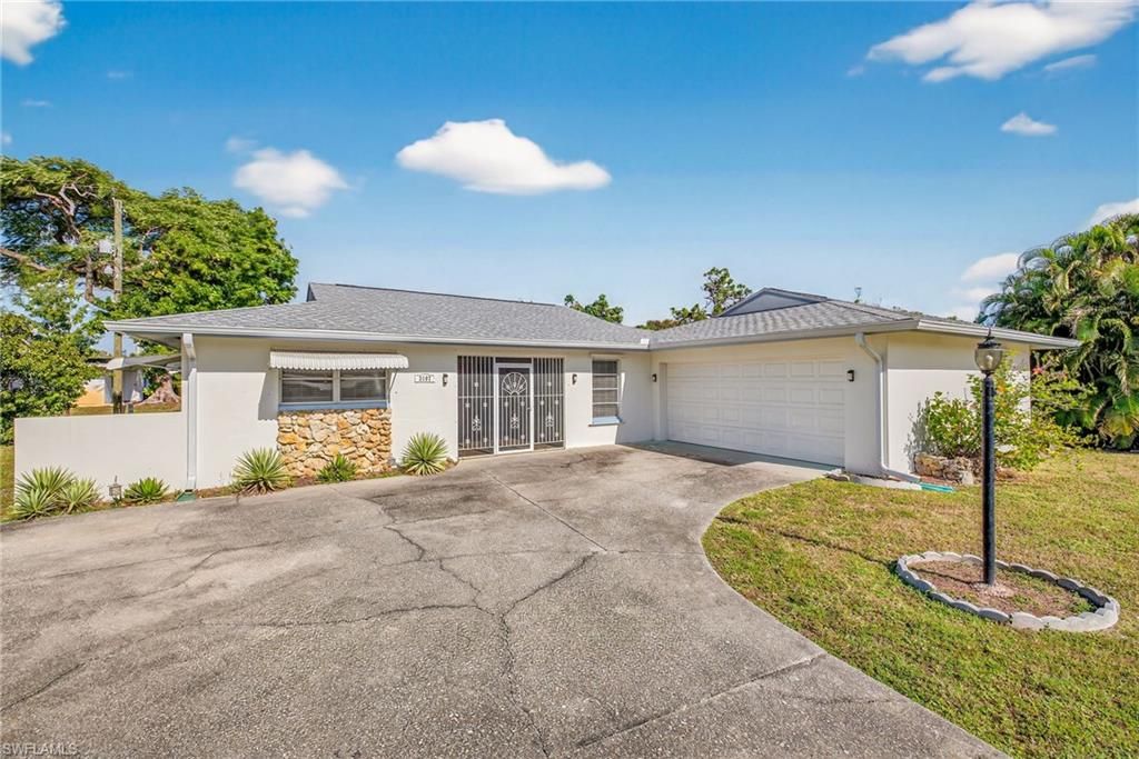 2107 Burton AVE, Fort Myers, FL 33907