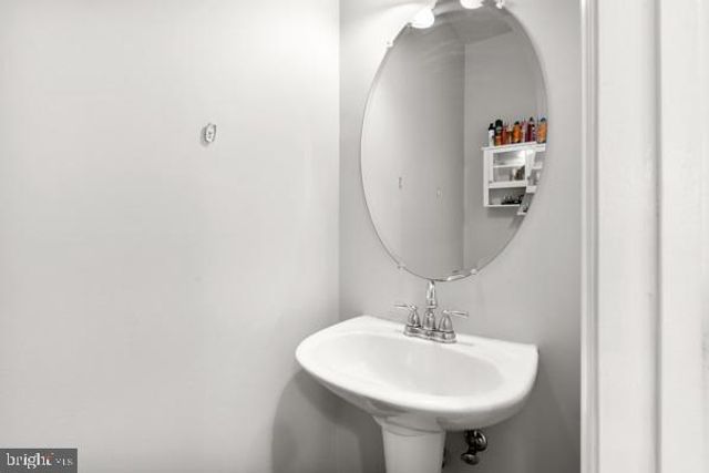 6188 LIBRARY LN, Bealeton, VA 22712