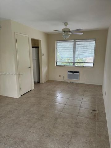 2301 NE 2nd St 6, Pompano Beach, FL 33062
