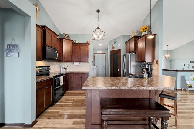 1415 N Aster ST, Andover, KS 67002