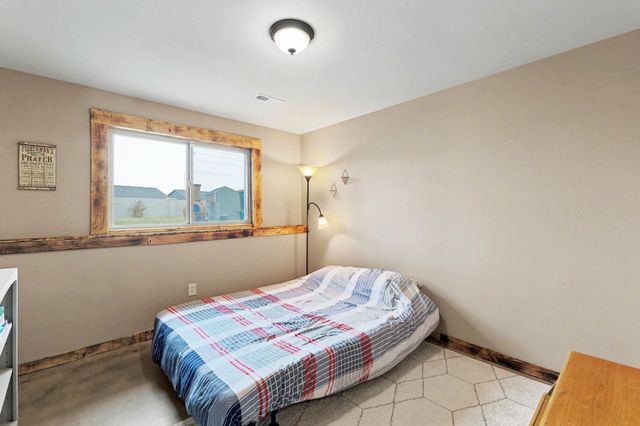 1415 N Aster ST, Andover, KS 67002