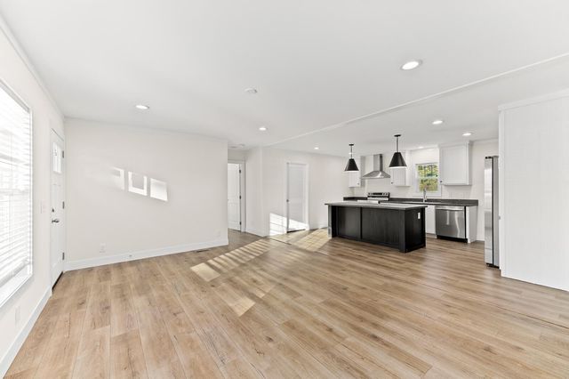 104 Gould Road, Pineville, SC 29468