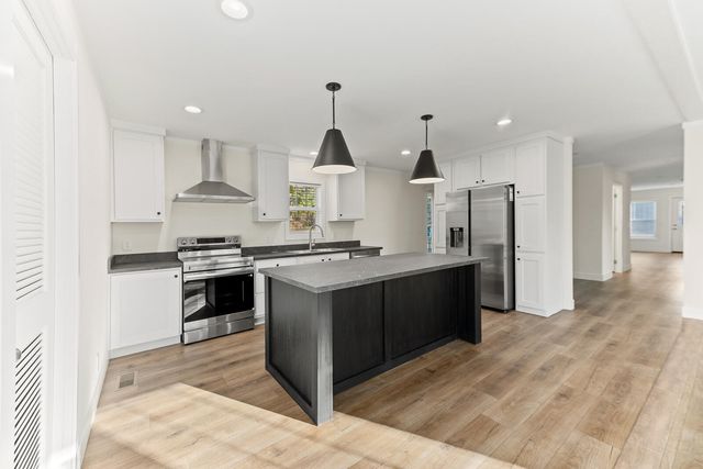 104 Gould Road, Pineville, SC 29468