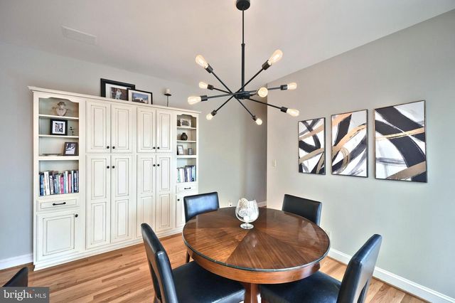 2247 SPANGLER CIR, York, PA 17406
