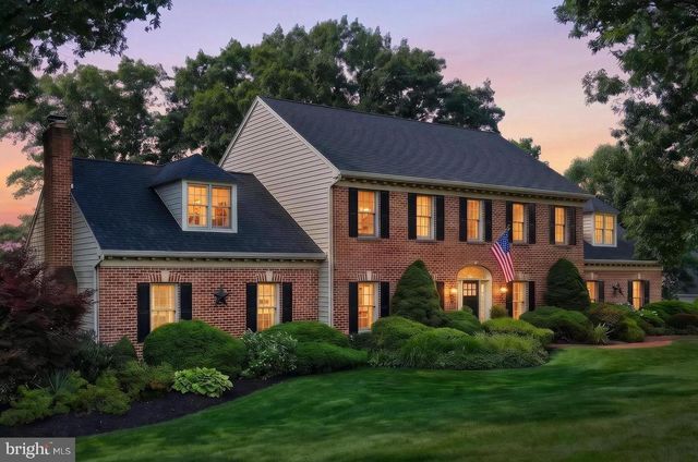 2247 SPANGLER CIR, York, PA 17406