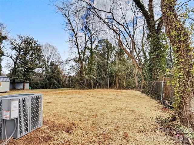 1112 Condon Street, Charlotte, NC 28216