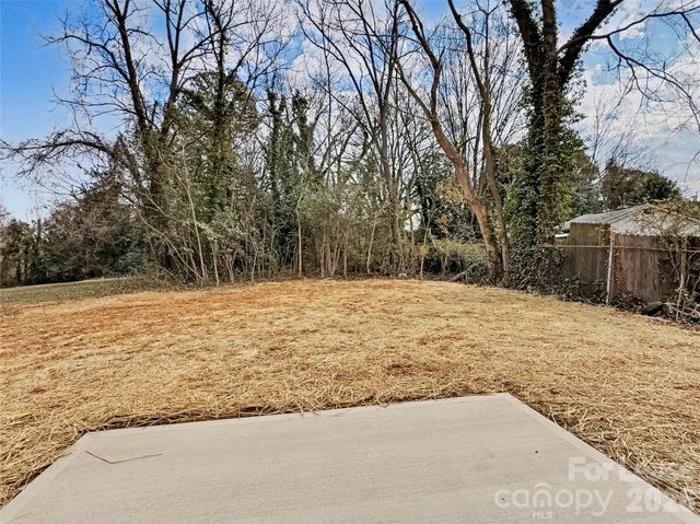 1112 Condon Street, Charlotte, NC 28216