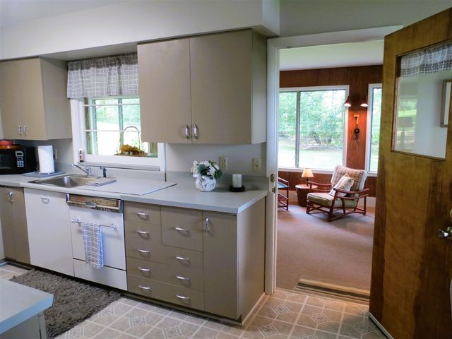 890 White Lake Road, Pleasant Lake, MI 49272