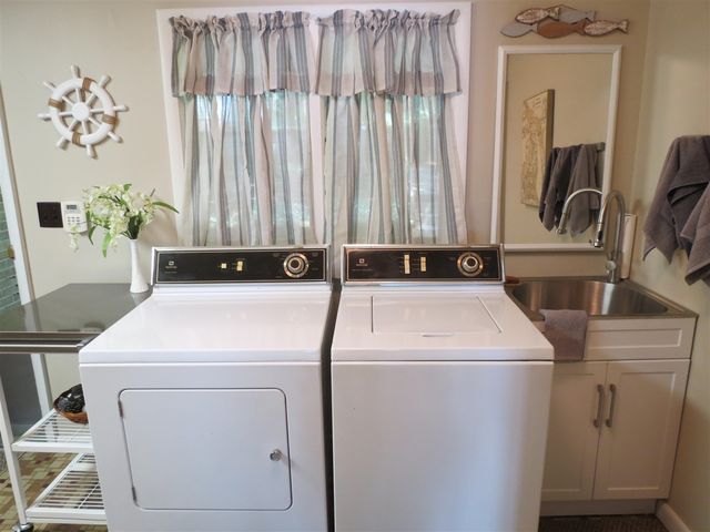 890 White Lake Road, Pleasant Lake, MI 49272