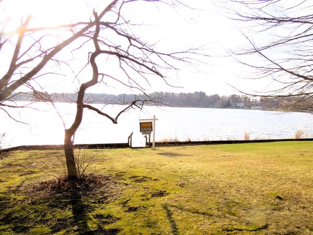 890 White Lake Road, Pleasant Lake, MI 49272