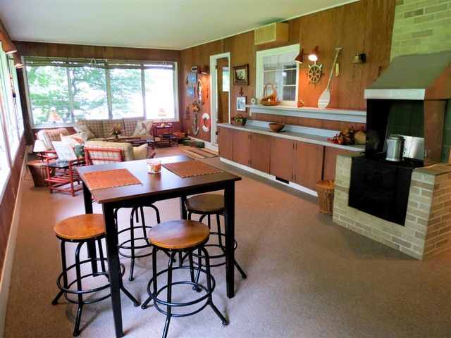 890 White Lake Road, Pleasant Lake, MI 49272
