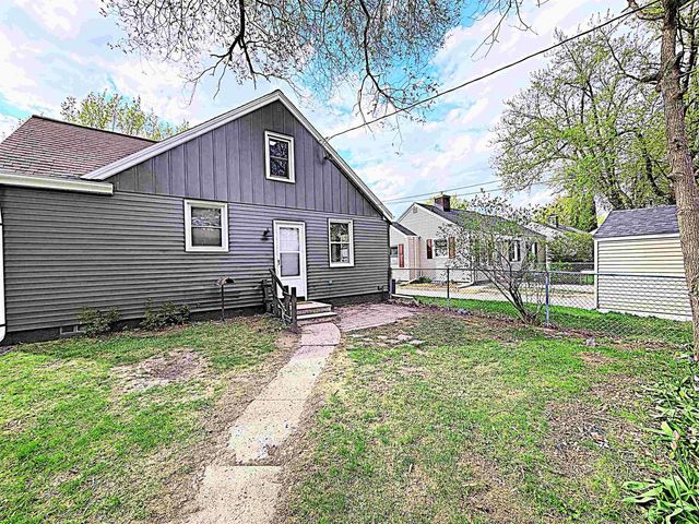 1118 MATHER STREET, Green Bay, WI 54304