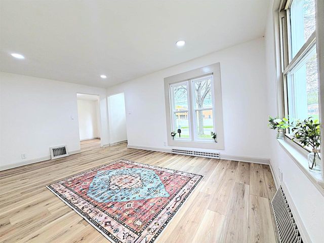 1118 MATHER STREET, Green Bay, WI 54304