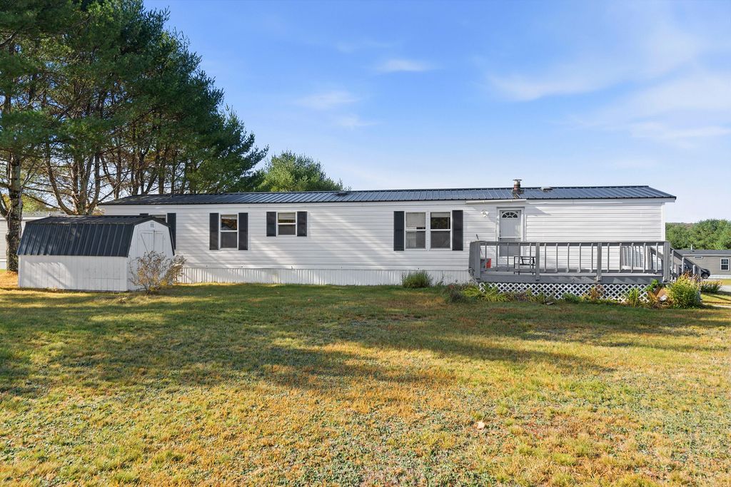 2 Purington Avenue, Mechanic Falls, ME 04256 — photo 2