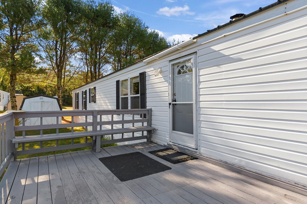 2 Purington Avenue, Mechanic Falls, ME 04256 — photo 5