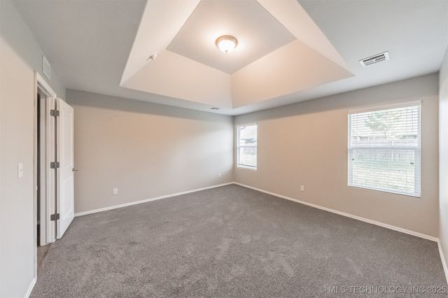 17409 E 44th Street S, Tulsa, OK 74134