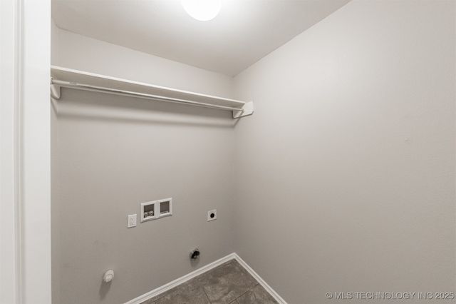 17409 E 44th Street S, Tulsa, OK 74134