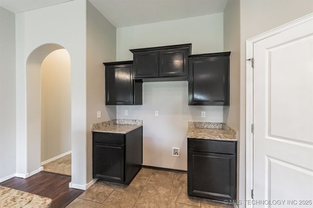 17409 E 44th Street S, Tulsa, OK 74134