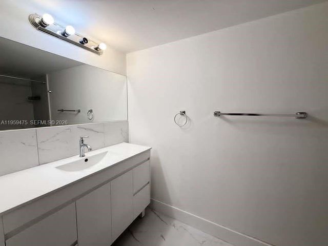 4744 NW 114th Ave 102, Doral, FL 33178