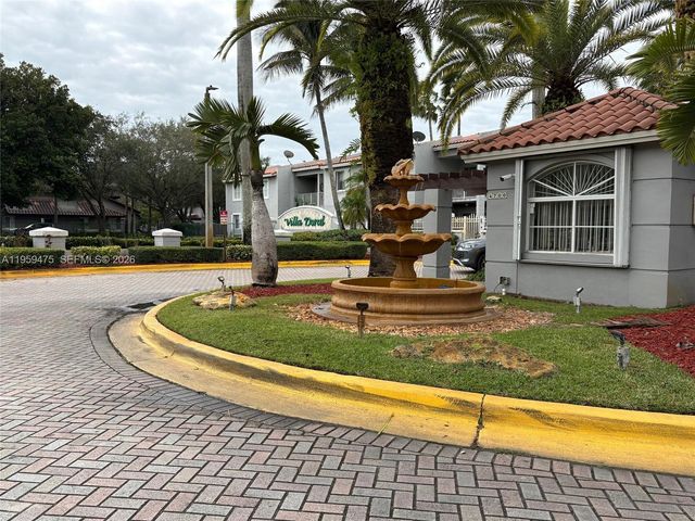 4744 NW 114th Ave 102, Doral, FL 33178