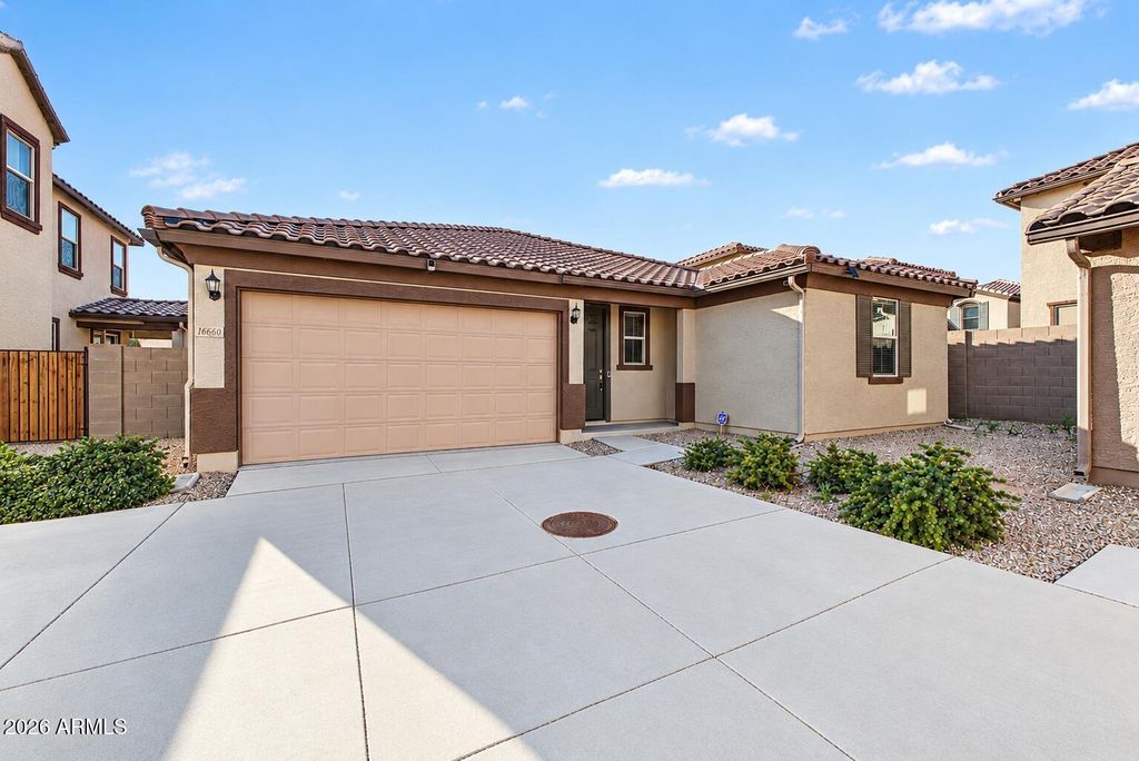 16660 W SIERRA Street, Surprise, AZ 85388