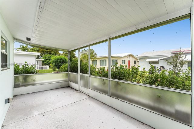 4705 NW 43rd Avenue, Tamarac, FL 33319