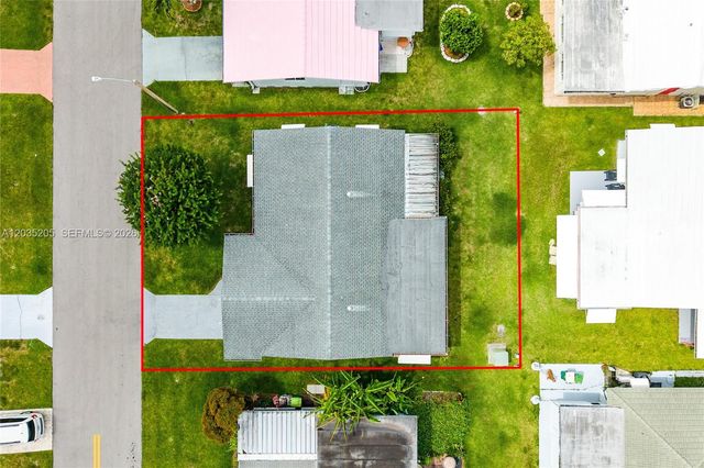 4705 NW 43rd Avenue, Tamarac, FL 33319