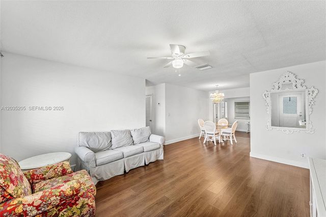 4705 NW 43rd Avenue, Tamarac, FL 33319