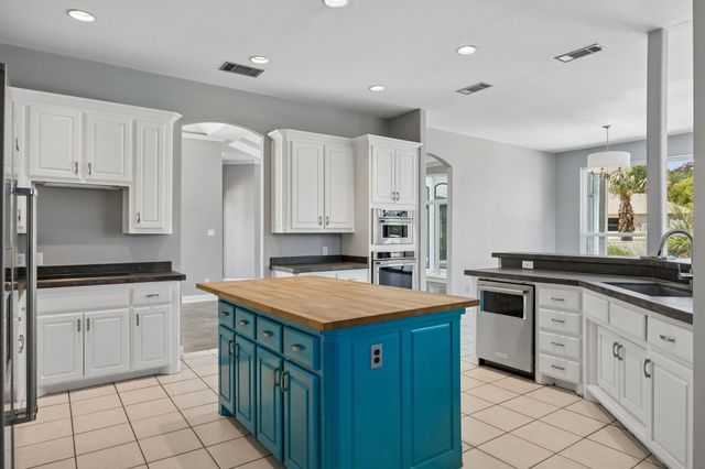 4024 Silver Creek Road, Fort Worth, TX 76108