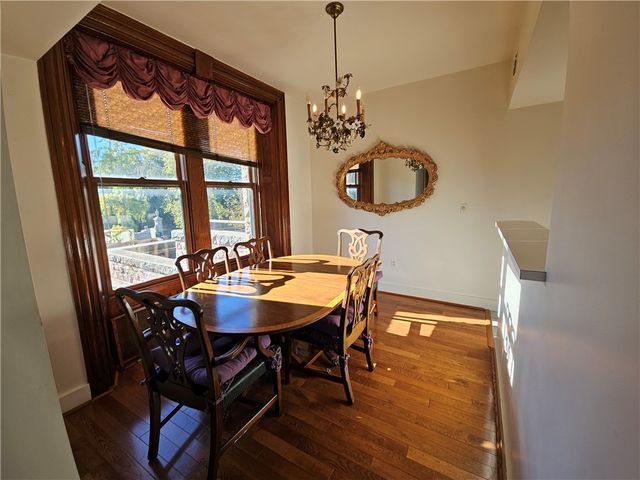 364 BELLEVUE Avenue W-201-S, Newport, RI 02840