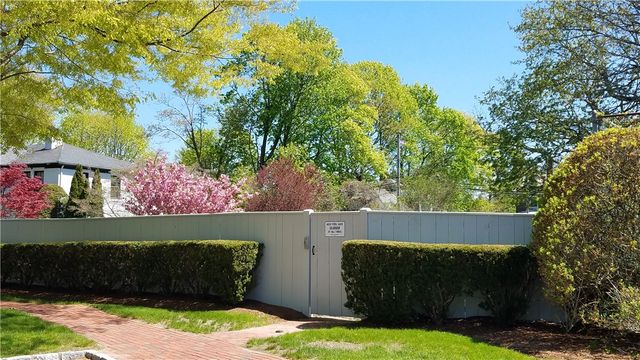 364 BELLEVUE Avenue W-201-S, Newport, RI 02840