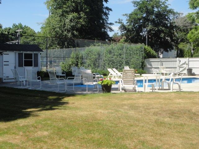 364 BELLEVUE Avenue W-201-S, Newport, RI 02840