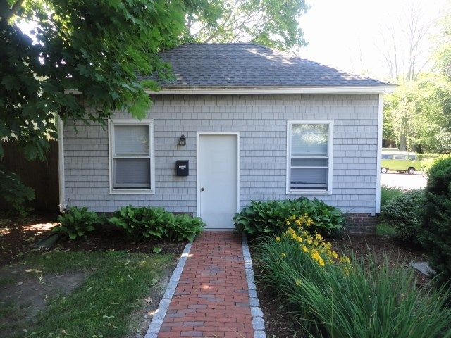 364 BELLEVUE Avenue W-201-S, Newport, RI 02840