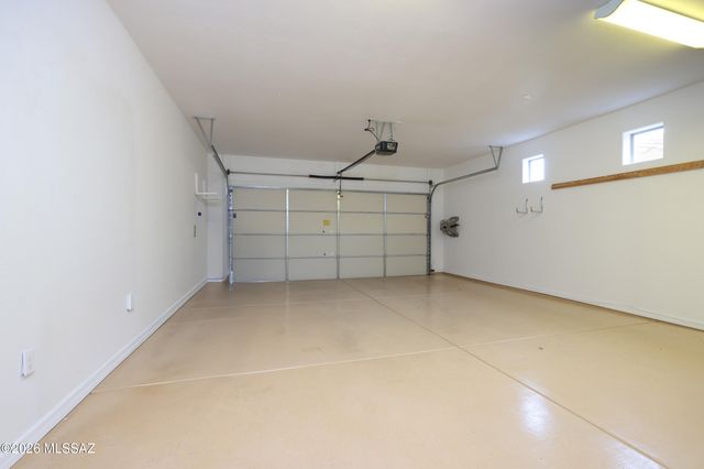 679 W Aspenwood Street, Green Valley, AZ 85614