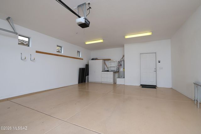679 W Aspenwood Street, Green Valley, AZ 85614