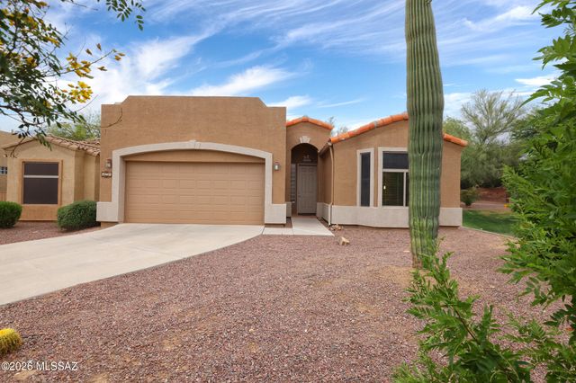 679 W Aspenwood Street, Green Valley, AZ 85614