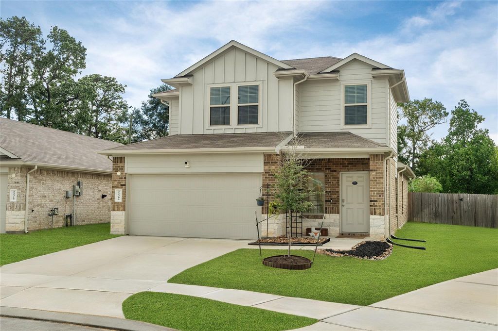 22306 Forest Gorge Lane, Spring, TX 77373