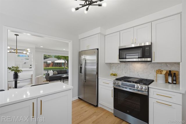 26419 Princeton Street, St. Clair Shores, MI 48081